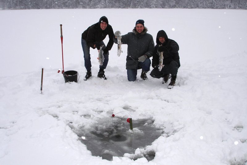 Ice fishing gambling game in United Kigdom
